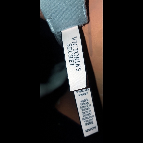 🏖️Victoria's Secret Swim Metallic "Wet Look" Bikini Top - Picture 6 of 6